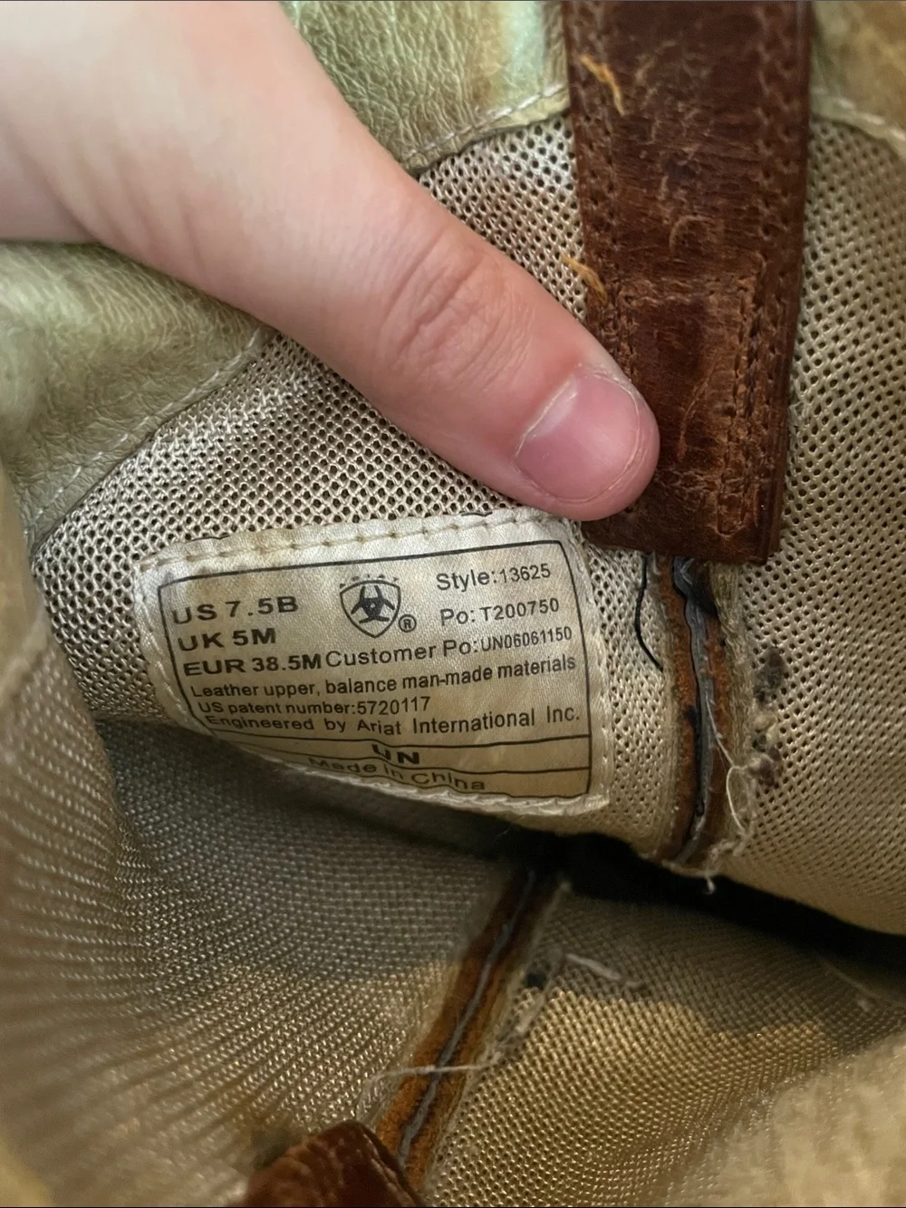 Woman’s Brown Embroidered Leather Western Boots - Picture 5 of 5